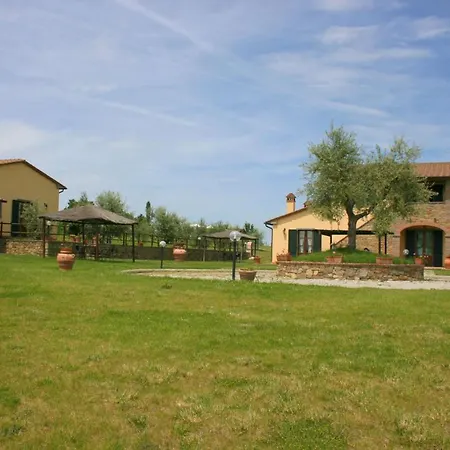 Fratticciola Sleeps 6 Pool Air Con Wifi